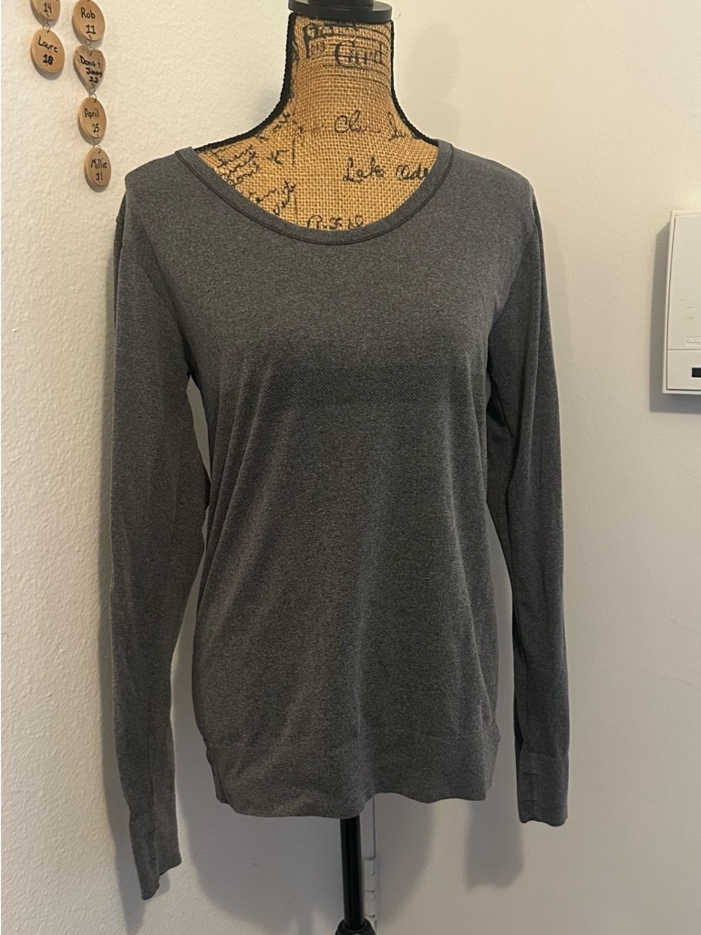 ZYIA Heather Gray Long-Sleeve Crewneck Top